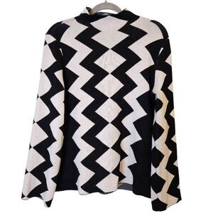 Investments Petites black and white sweater. PM. #812.